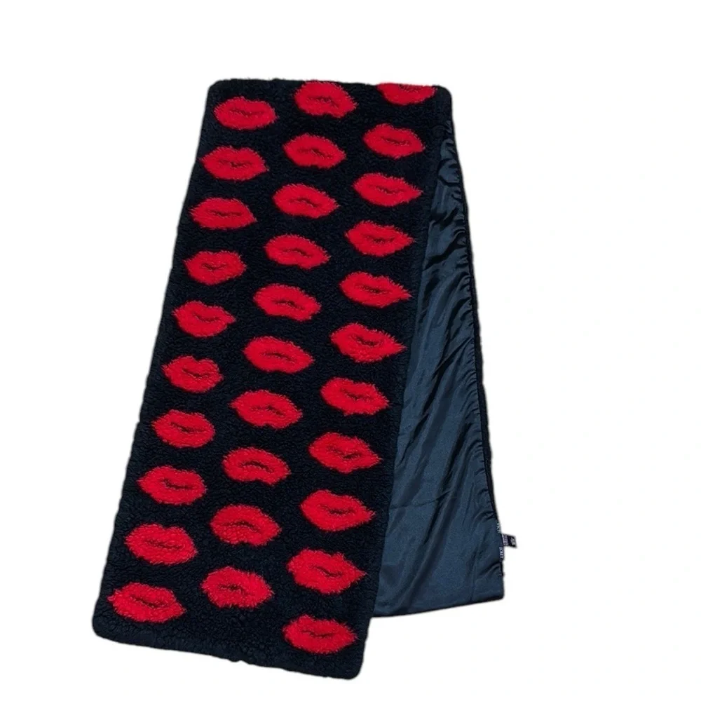 Victoria's Secret.   Black and Red Scarf